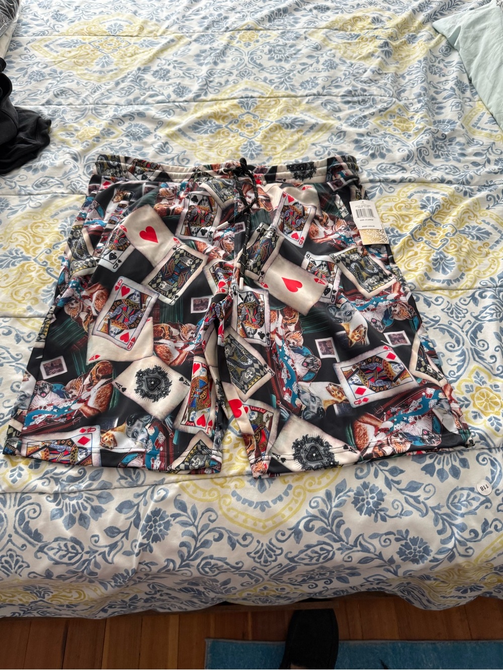 Fresh Men’s Black Playing Card Print Athletic Shorts